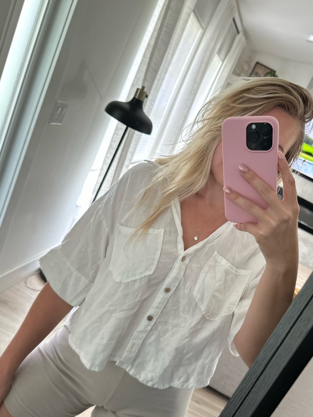 Zara White Button-Front Shirt with Chest Pockets